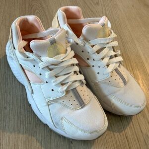 Women’s Nike Huarache
